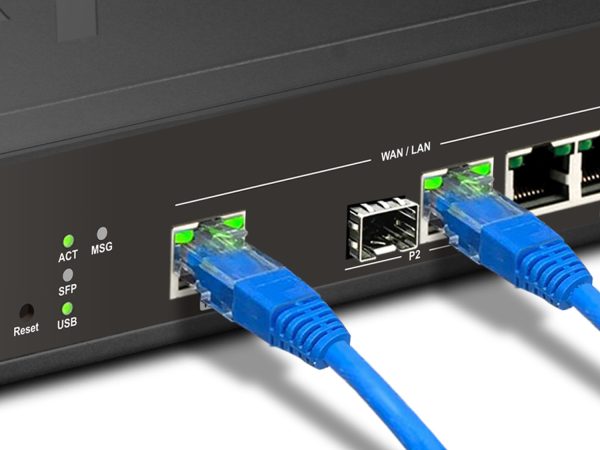 Маршрутизатор DrayTek Vigor2962 – інтерфейси Ethernet 2,5 Гбіт/с та та RJ-45 комбо-порту, що працюють