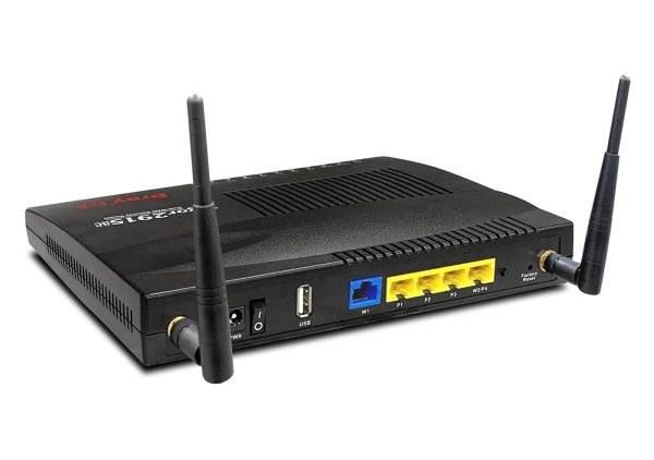 Маршрутизатор DrayTek Vigor2915ac - вигляд від панелі інтерфейсів